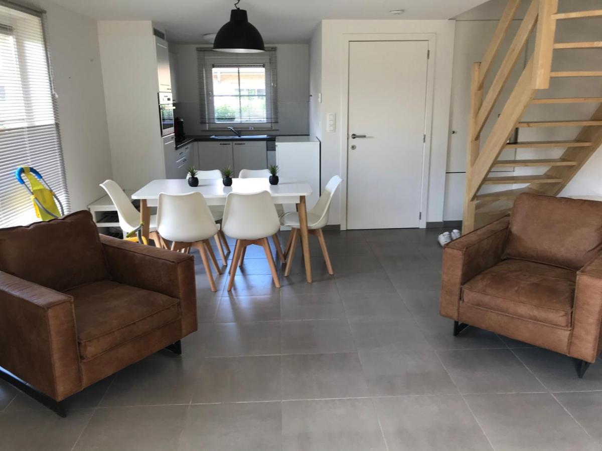 Vakantiehuisje De Panne Vlak Aan Plopsaland En De Zee Экстерьер фото